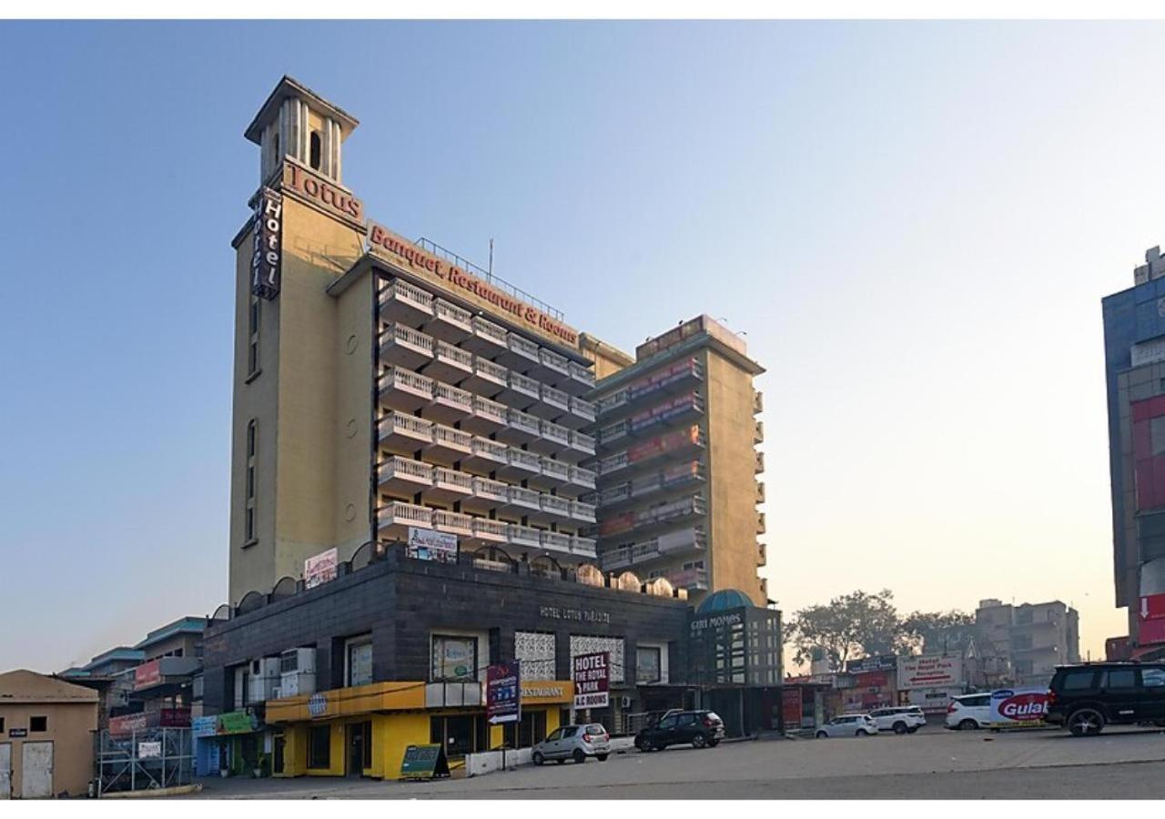 Hotel Lotus Paradise - Banquet & Dining - Near Murthal Sukhdev Rai ภายนอก รูปภาพ