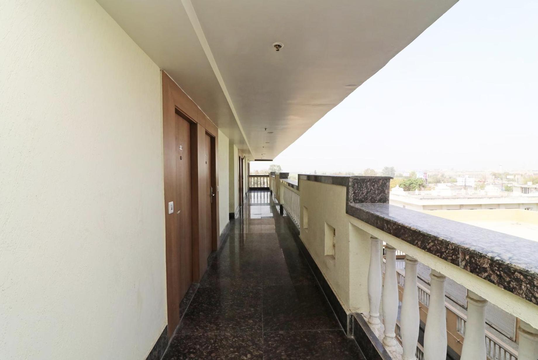 Hotel Lotus Paradise - Banquet & Dining - Near Murthal Sukhdev Rai ภายนอก รูปภาพ