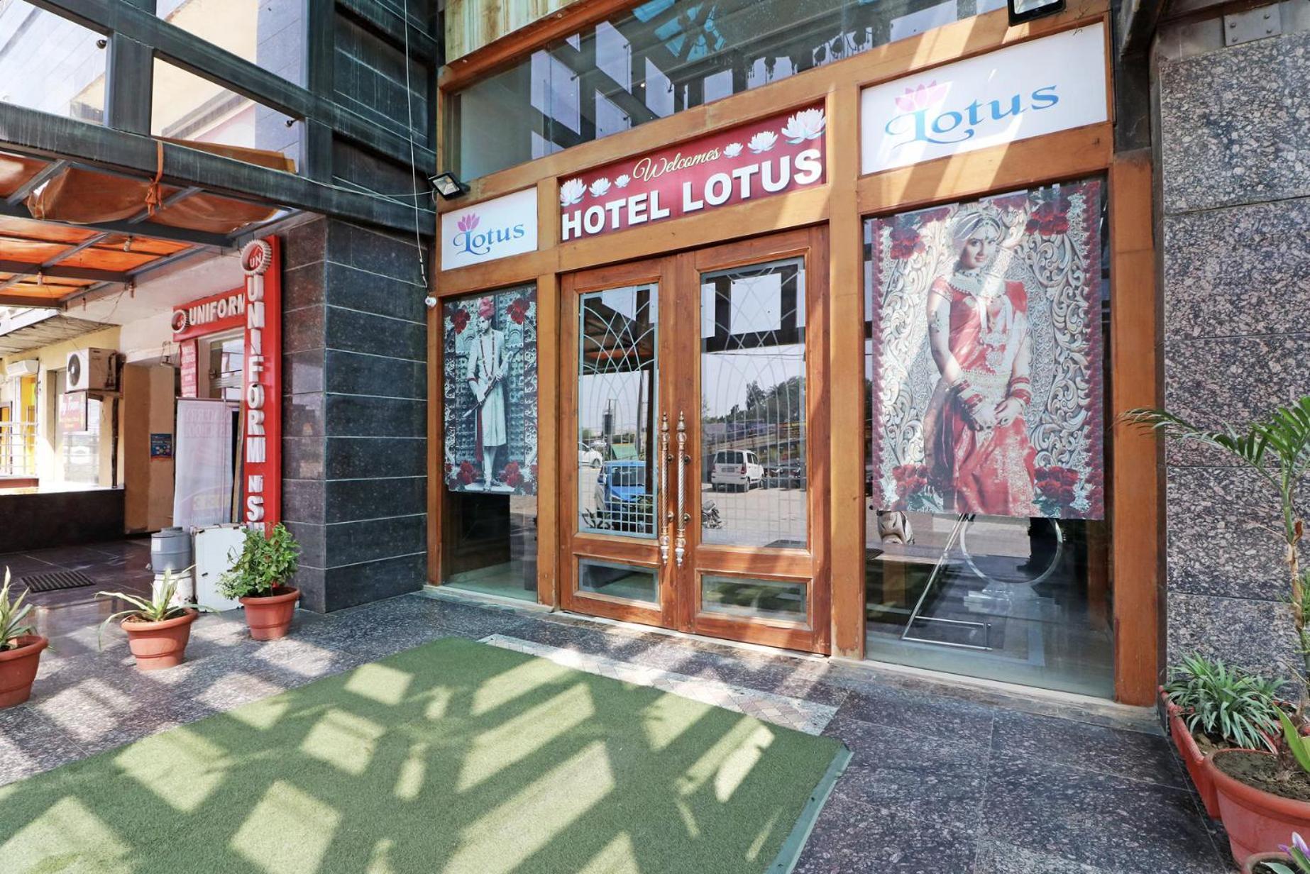 Hotel Lotus Paradise - Banquet & Dining - Near Murthal Sukhdev Rai ภายนอก รูปภาพ