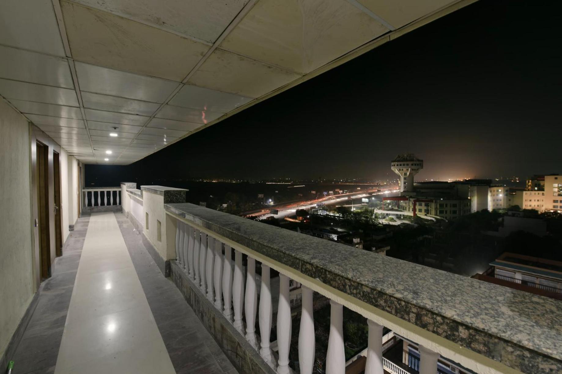 Hotel Lotus Paradise - Banquet & Dining - Near Murthal Sukhdev Rai ภายนอก รูปภาพ