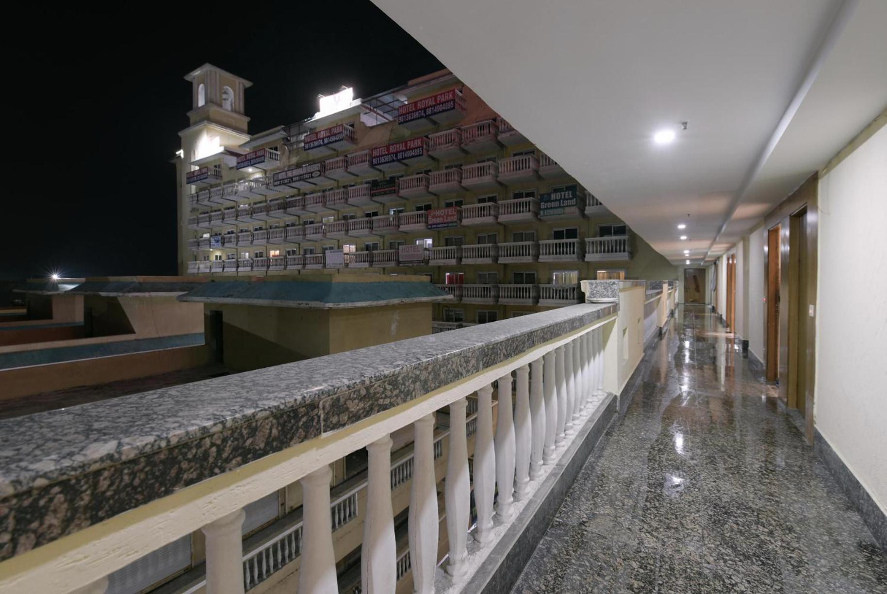 Hotel Lotus Paradise - Banquet & Dining - Near Murthal Sukhdev Rai ภายนอก รูปภาพ
